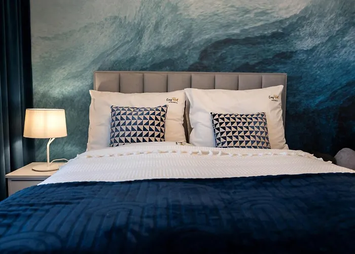 Near The Beach, ニエホジェ